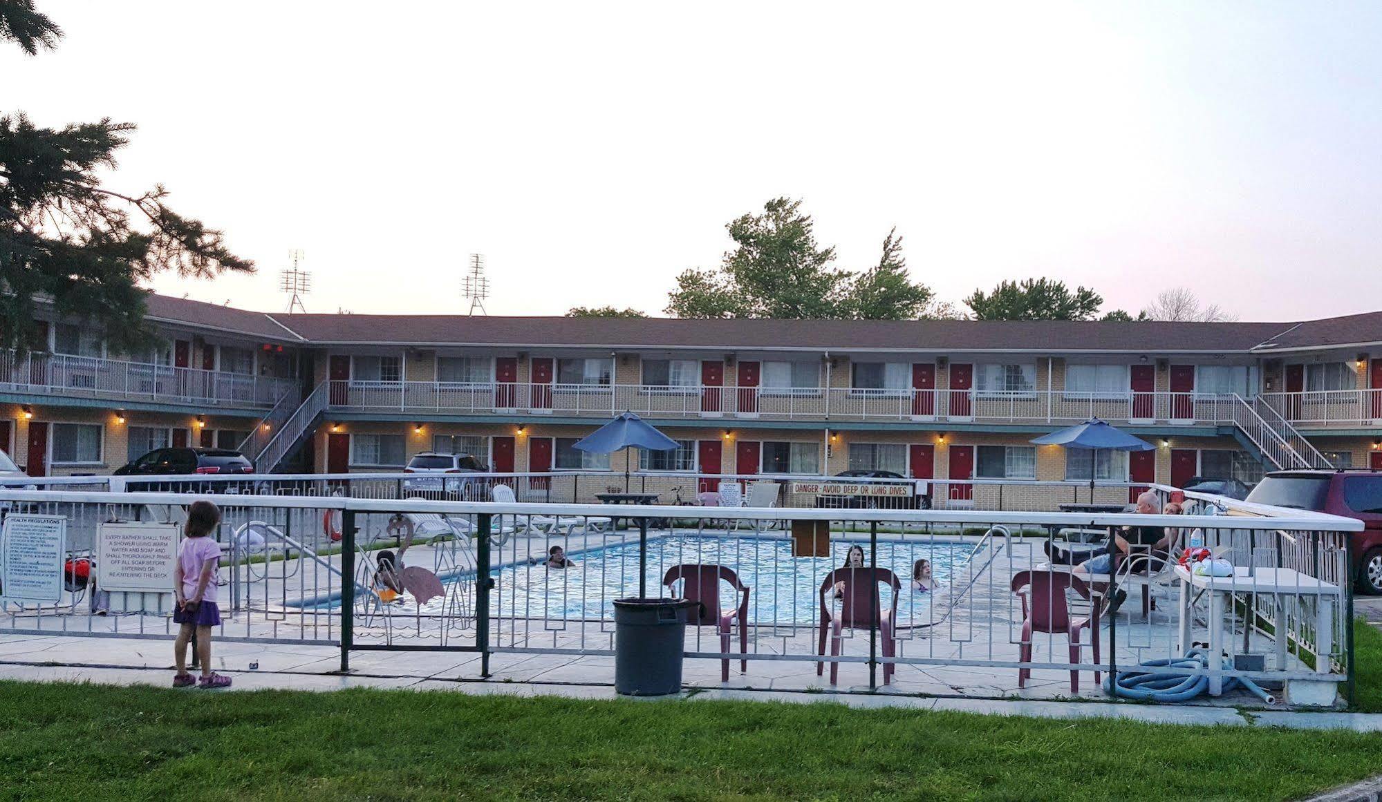 Rockwell Resort Niagarawatervallen Buitenkant foto